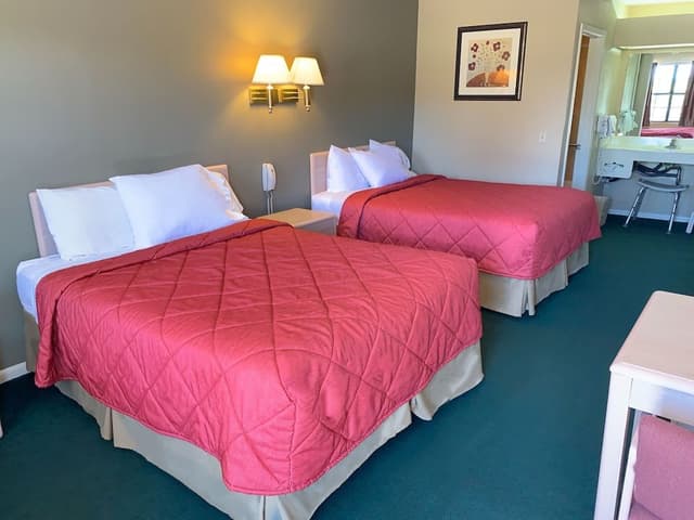 Room, 2 Queen Beds, Accessible, Non Smoking