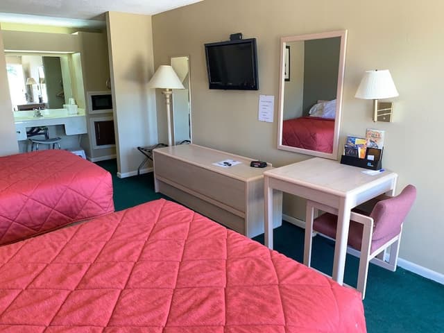 Room, 2 Queen Beds, Accessible, Non Smoking