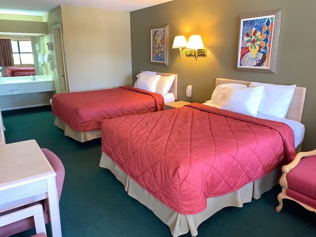Room, 2 Queen Beds, Non Smoking