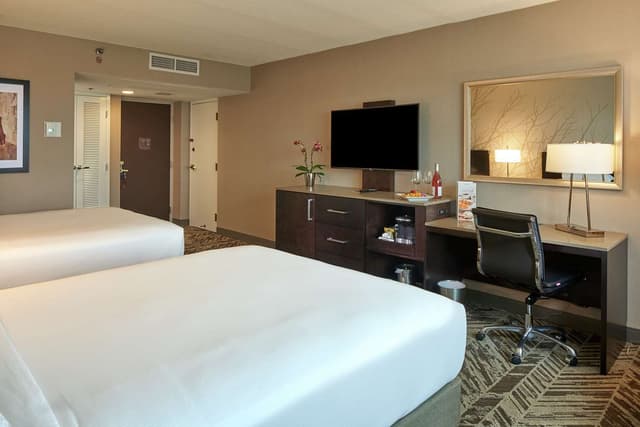 2 QUEEN BEDS DELUXE