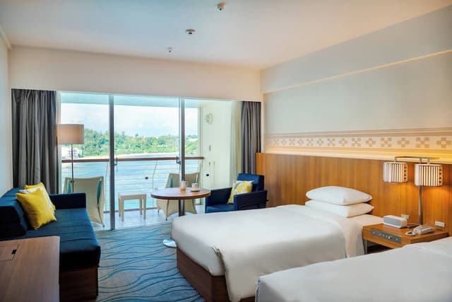 Superior Twin Coast View for 4 people