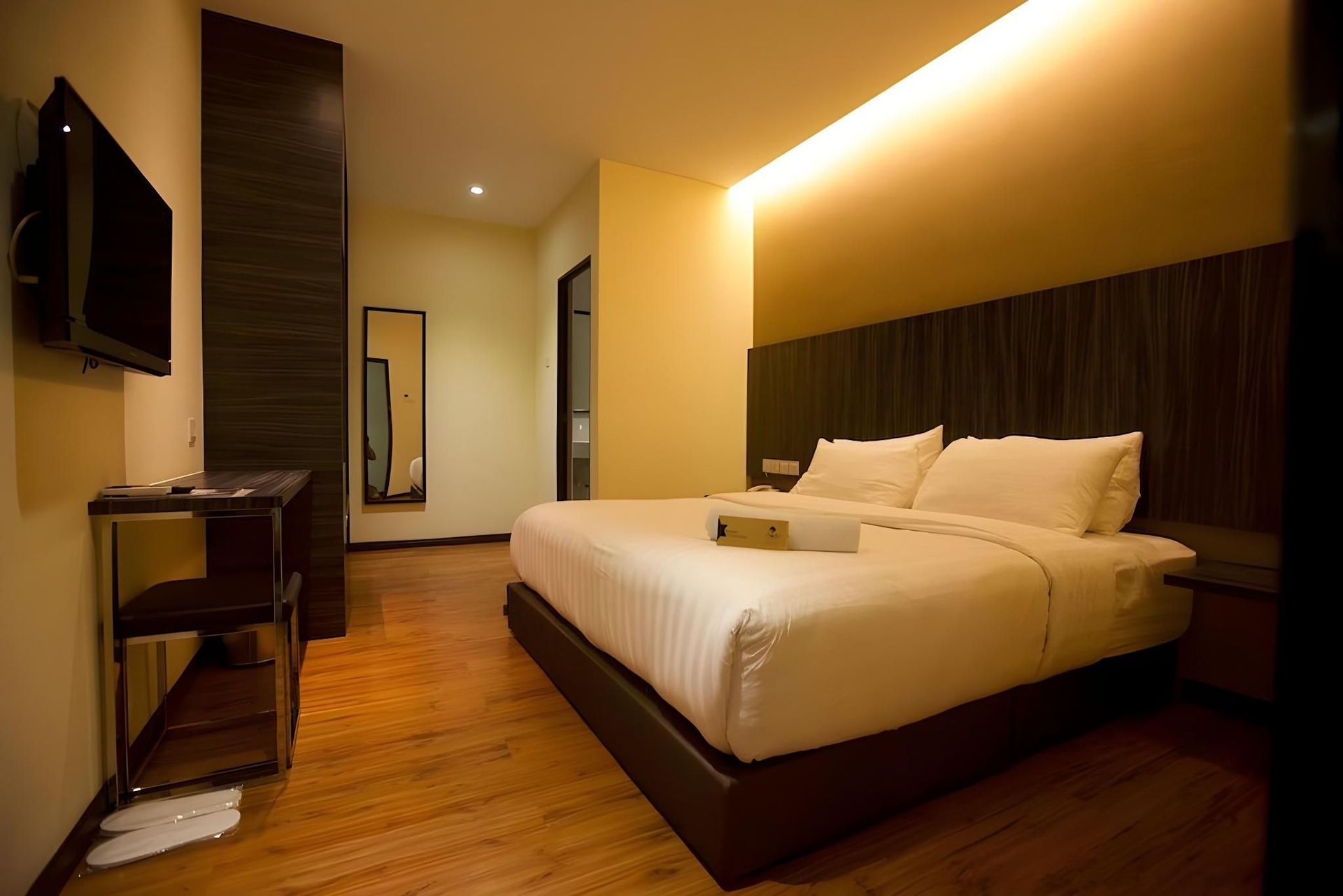 สตาร์ส โฮเต็ล (Starz Hotel)2