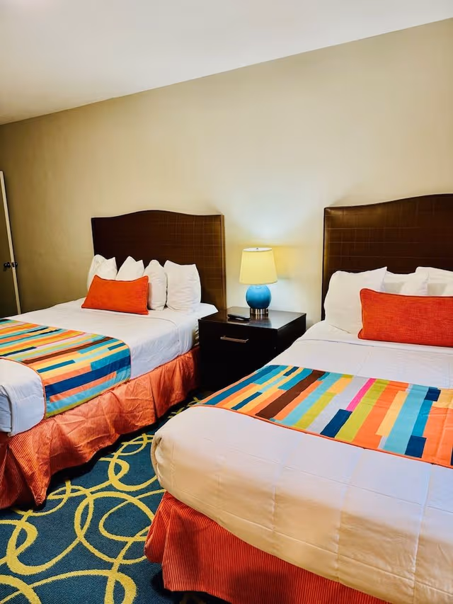 Deluxe Suite, 2 Queen Beds