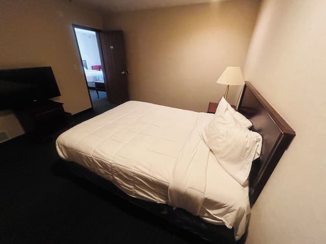Room, Non Smoking (3 Queen Beds)