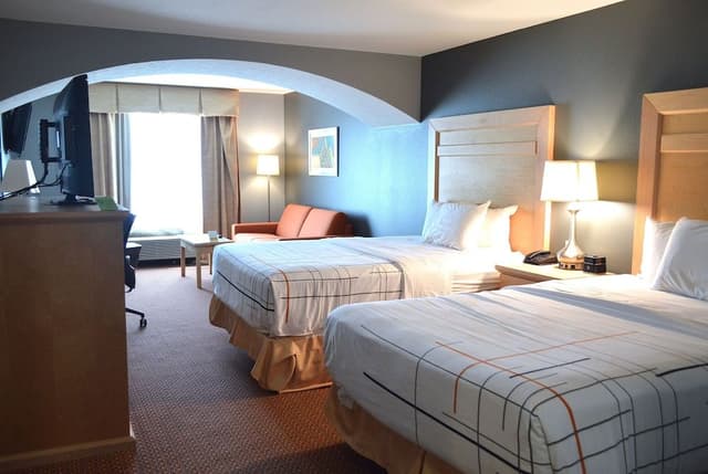 Deluxe Suite, 2 Queen Beds, Non Smoking