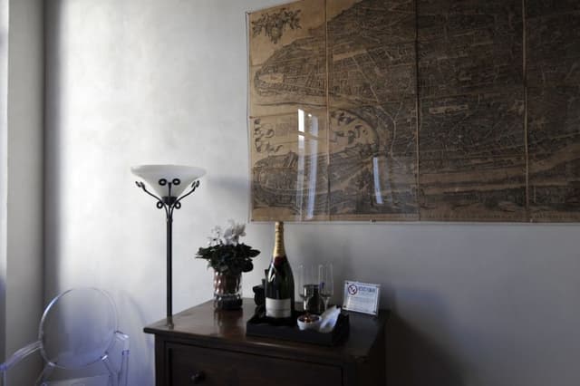 Superior Suite, Annex Building