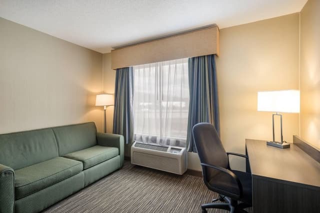 Standard Room, 1 King Bed, Non Smoking
