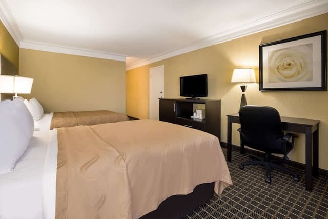 Standard Room, 2 Double Beds, Non Smoking