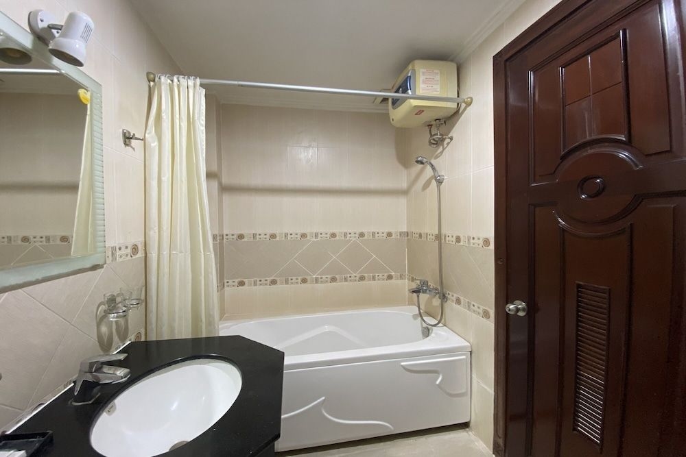 Binh Hung Hotel3