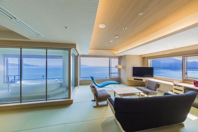 View Bath Suite with Jetted Tub, Non Smoking (81sqm) - 508