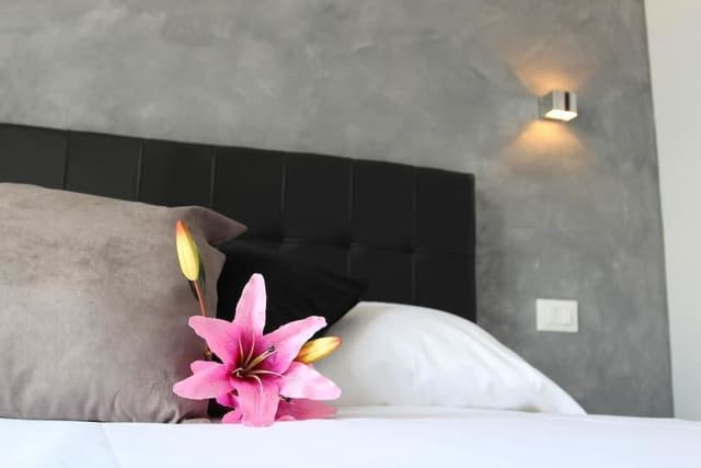 Panoramic Triple Room, City View