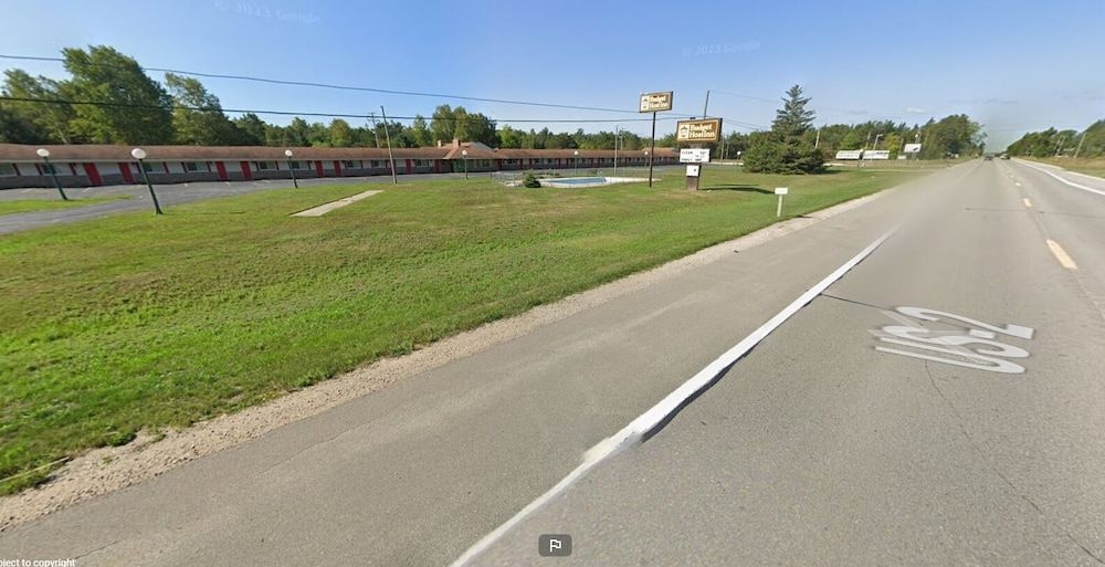 Budget Host Inn - Manistique1