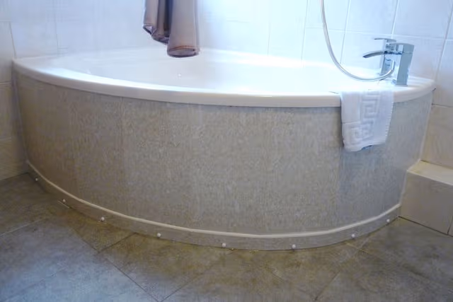 Double Room, Ensuite, Sea View (Room5)