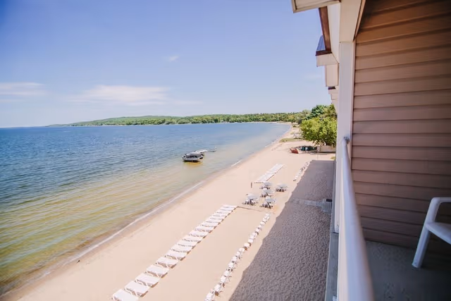 Suite- Bay View – 1 King