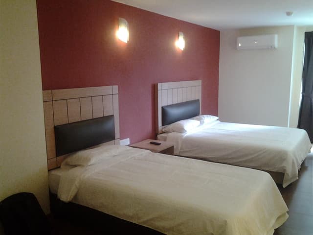 Twin Rooms