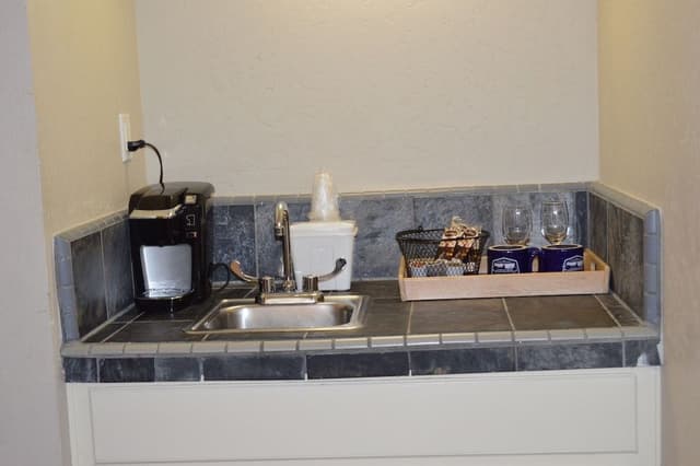 Suite, 1 King Bed, Jetted Tub