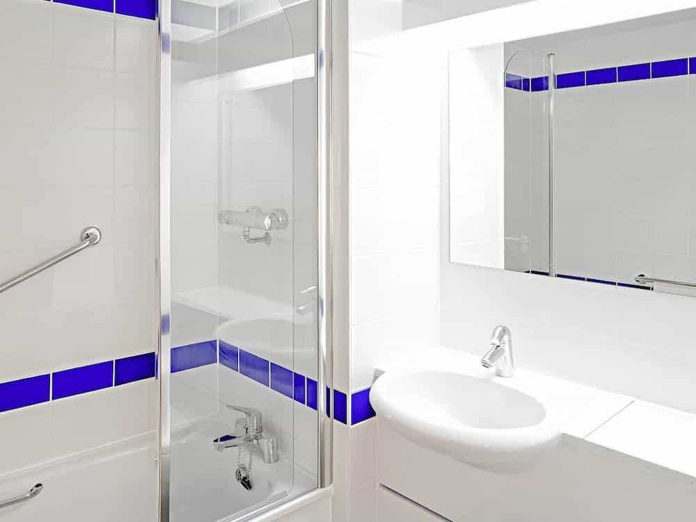 ibis Budget Warrington Lymm Services ibis Budget Warrington Lymm Services