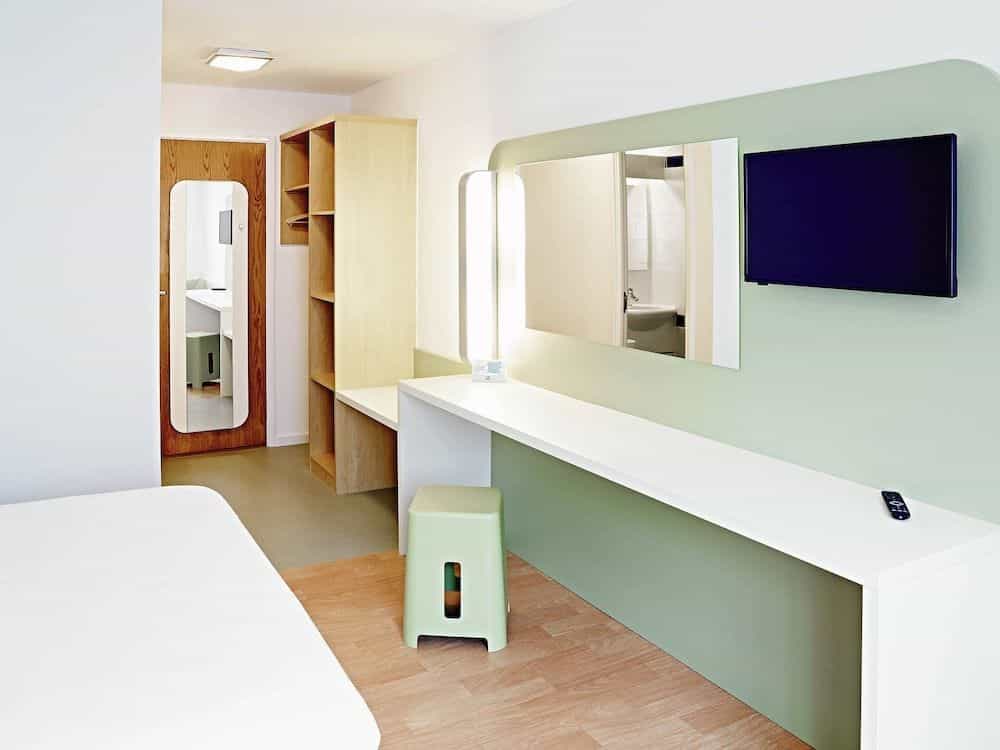 ibis Budget Warrington Lymm Services ibis Budget Warrington Lymm Services