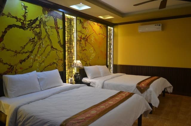 Superior Twin Room, 2 Queen Beds, Pool View