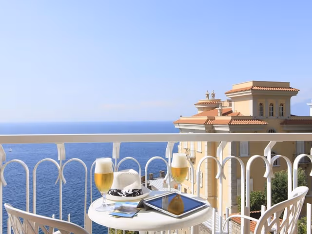 SUPERIOR – FRONT SEA VIEW BALCONY