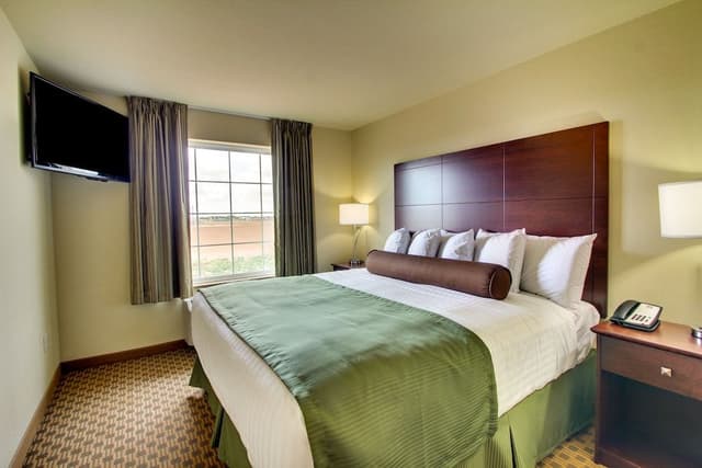 Standard Room, 1 King Bed