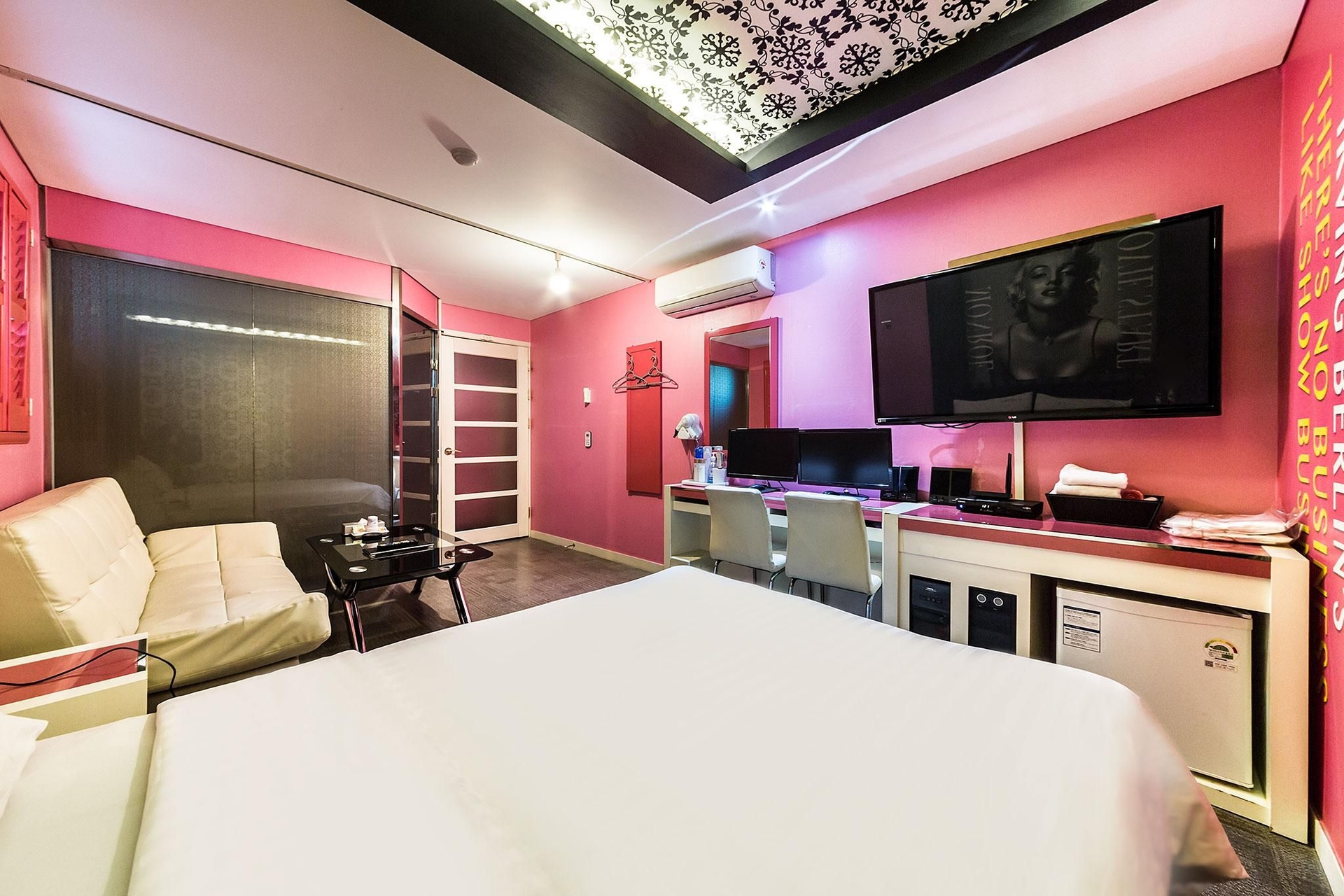 โรงแรมฮวน อี (Juan E Hotel)3