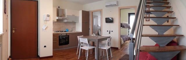 Basic House, 2 Bedrooms, Mountain View