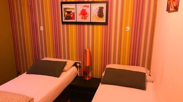 Economy Twin Room, 2 Twin Beds, Ensuite, Ground Floor