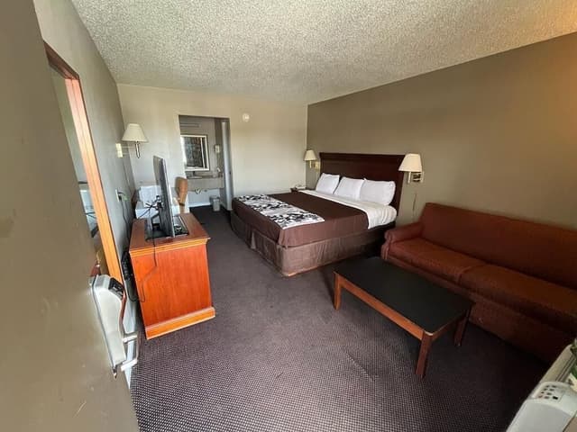 Room, 1 King Bed, Non Smoking