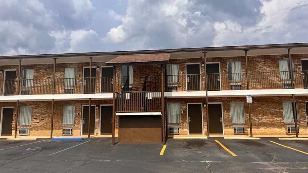 Red Carpet Inn Anniston Oxford