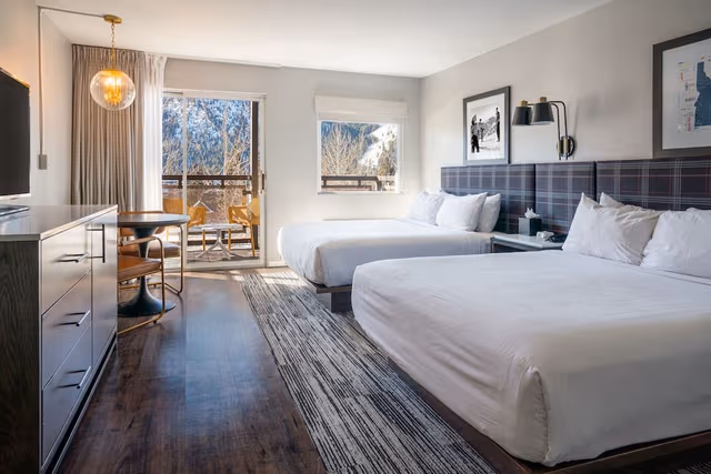 Superior Room, 2 Queen Beds, Balcony (Balcony Double Queen Room)