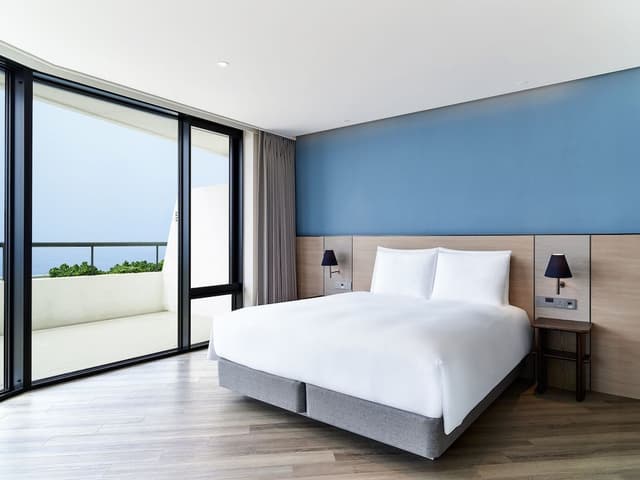 Junior Suite King Ocean View