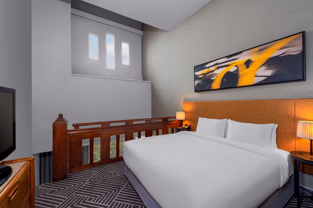 KING DUPLEX SUITE