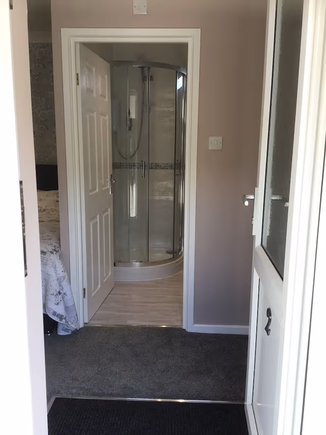 Standard Twin Room (Room 2 - Room Only)