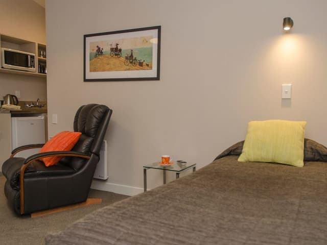 Superior One Bedroom Unit
