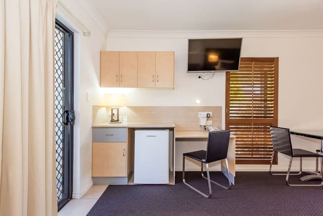 Queen Superior Room