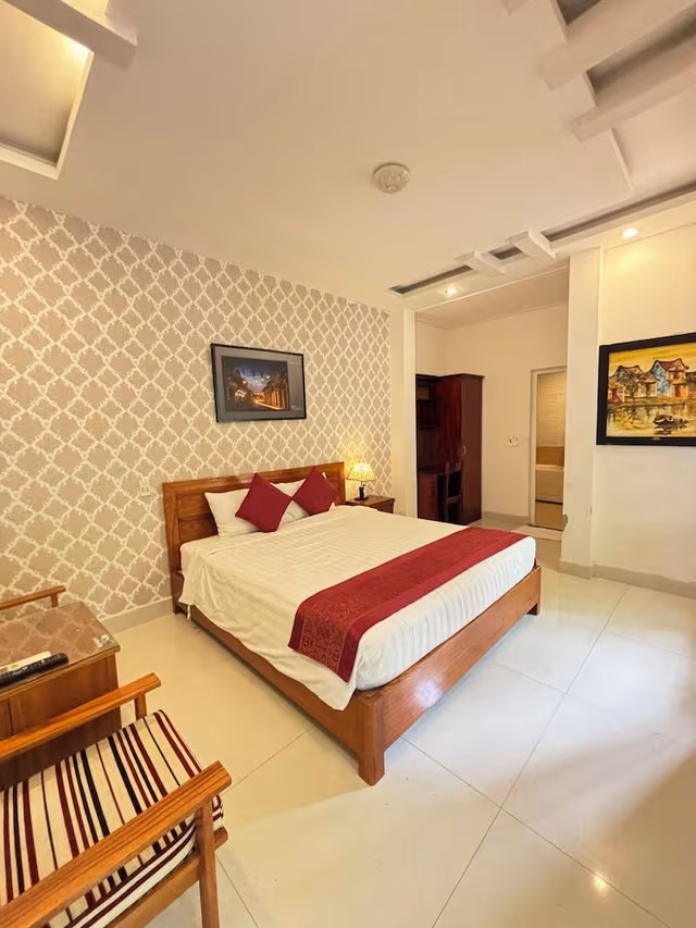Deluxe Double Room, Bathtub