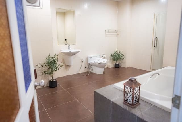 Suite with Garden View