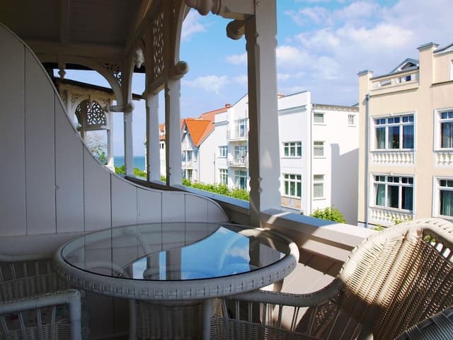 Suite, Balcony