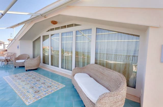 Deluxe Suite, Sea View