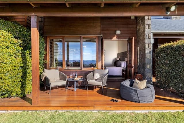 Lodge Suite