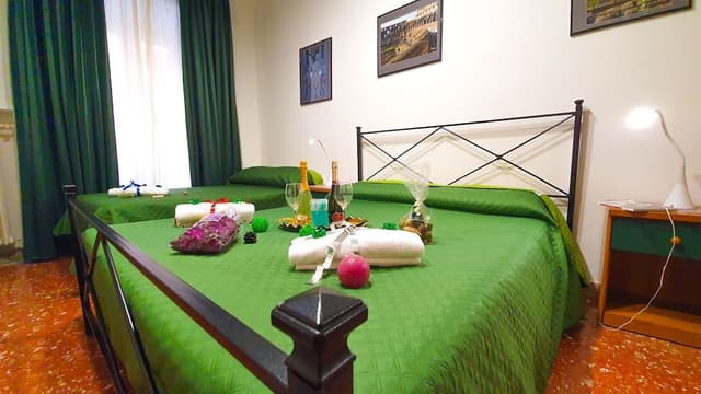 Triple Room (102)