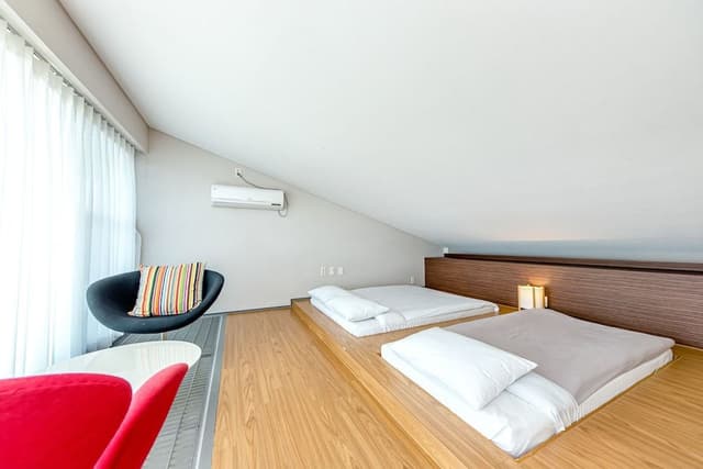 Duplex,Kid's Private Pool(Art Museum Ticket)-Pool surcharge 20,000 KRW applies except 1Jul - 5Sep