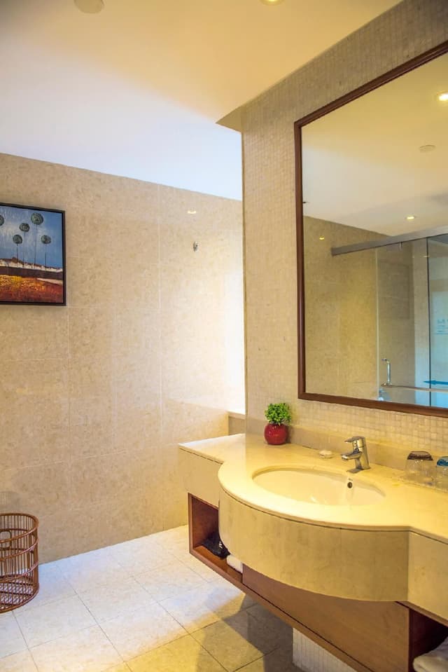 Deluxe Sea View Suite