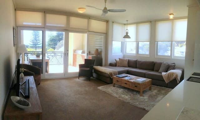 One Bedroom Deluxe Apartment