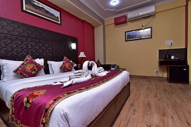 Super Deluxe Room