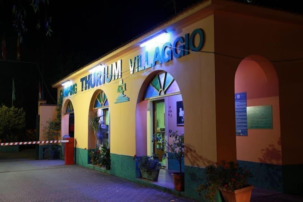 Happy Camp mobile homes in Camping Thurium Villaggio4
