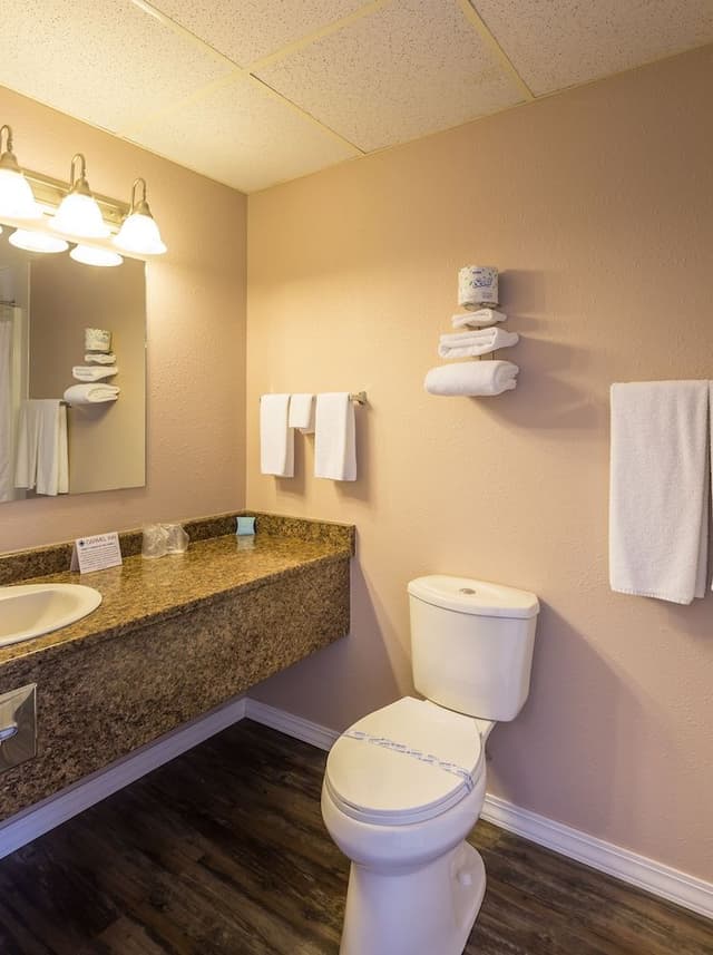 Suite, Hot Tub