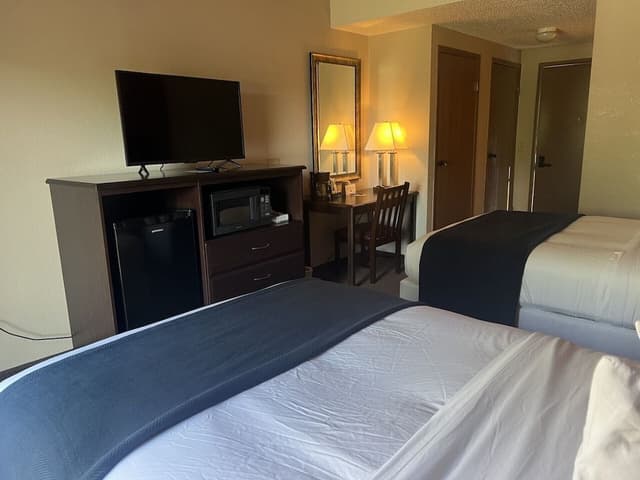 2 Double Beds, Non Smoking, Pet Friendly