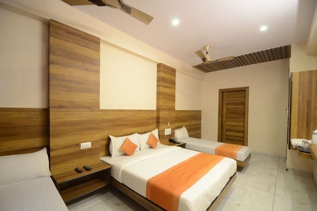 Family Studio Suite, 2 Queen Beds, Non Smoking